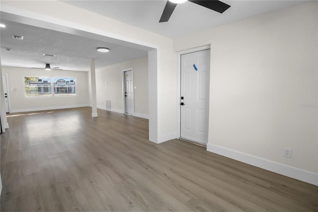 На продажу: $420,000 (3 спален, 2 ванн, 1260 Квадратных фут)