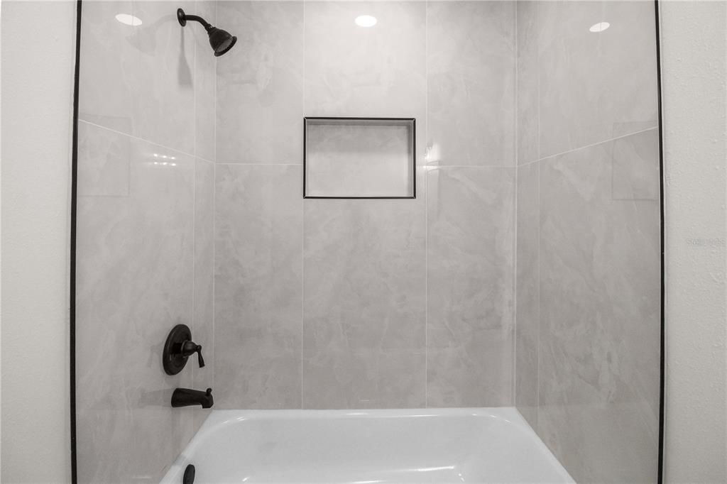 На продажу: $420,000 (3 спален, 2 ванн, 1260 Квадратных фут)