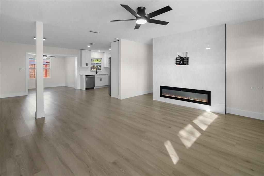 На продажу: $420,000 (3 спален, 2 ванн, 1260 Квадратных фут)