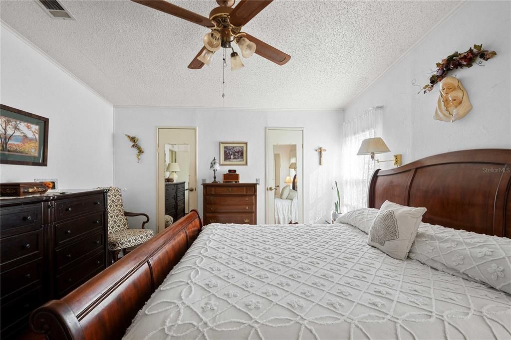 待售: $235,000 (2 贝兹, 2 浴室, 1552 平方英尺)