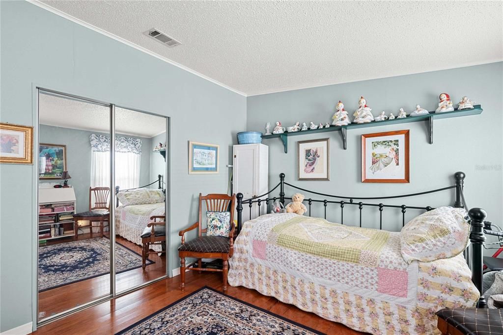 待售: $235,000 (2 贝兹, 2 浴室, 1552 平方英尺)