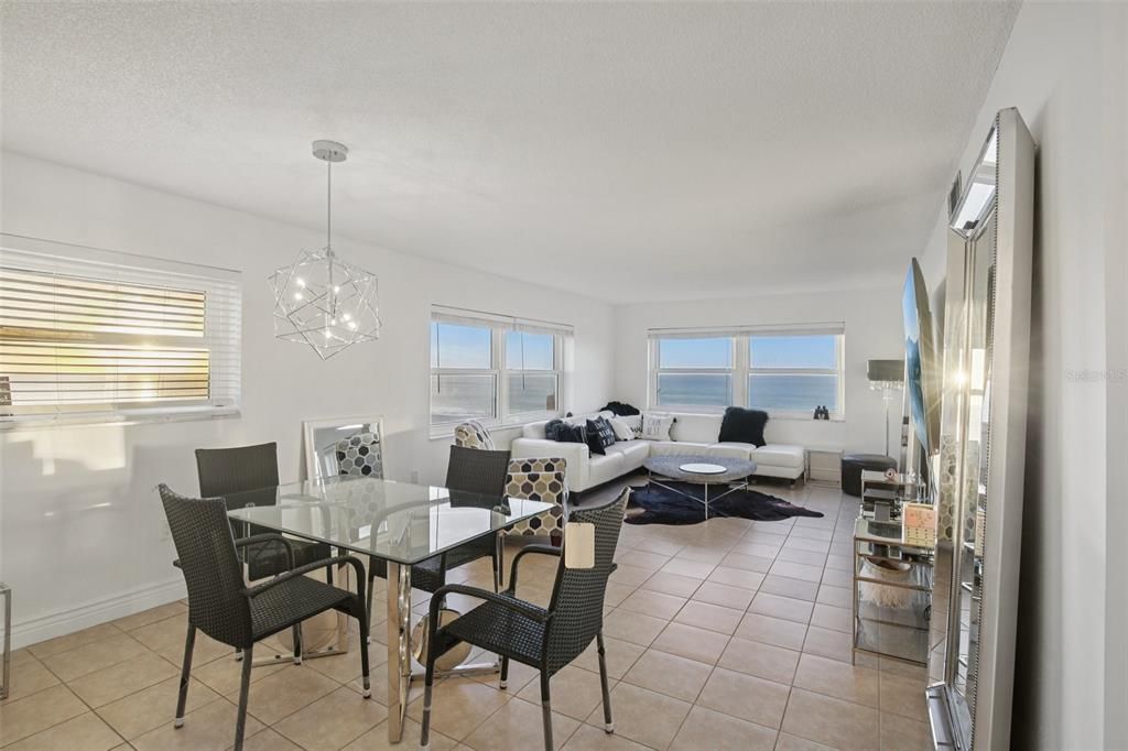 For Sale: $659,000 (2 beds, 2 baths, 1094 Square Feet)