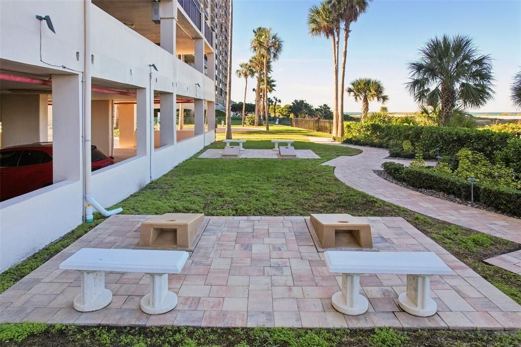 For Sale: $659,000 (2 beds, 2 baths, 1094 Square Feet)