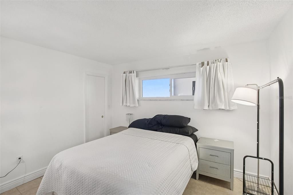 For Sale: $659,000 (2 beds, 2 baths, 1094 Square Feet)