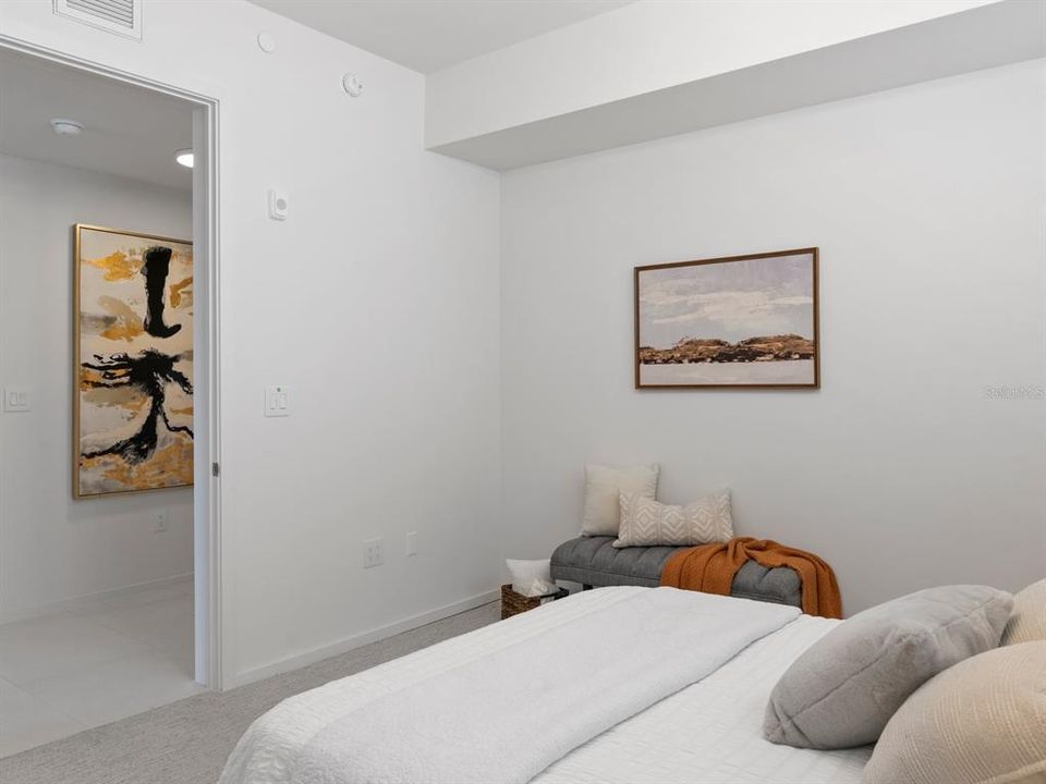 出租: $7,000 (3 贝兹, 3 浴室, 1884 平方英尺)