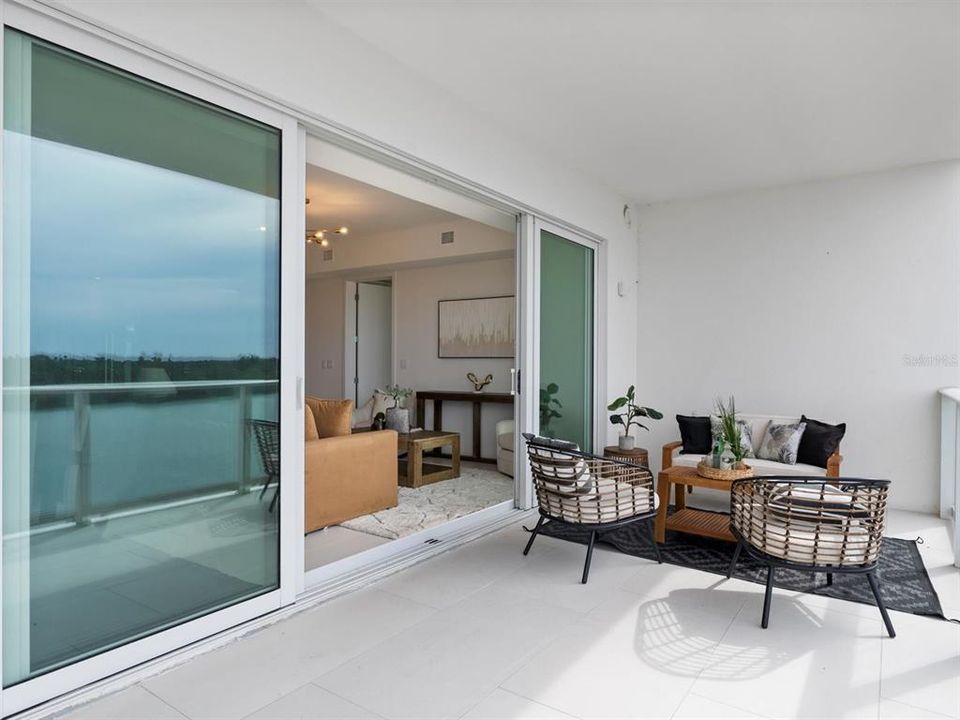 出租: $7,000 (3 贝兹, 3 浴室, 1884 平方英尺)