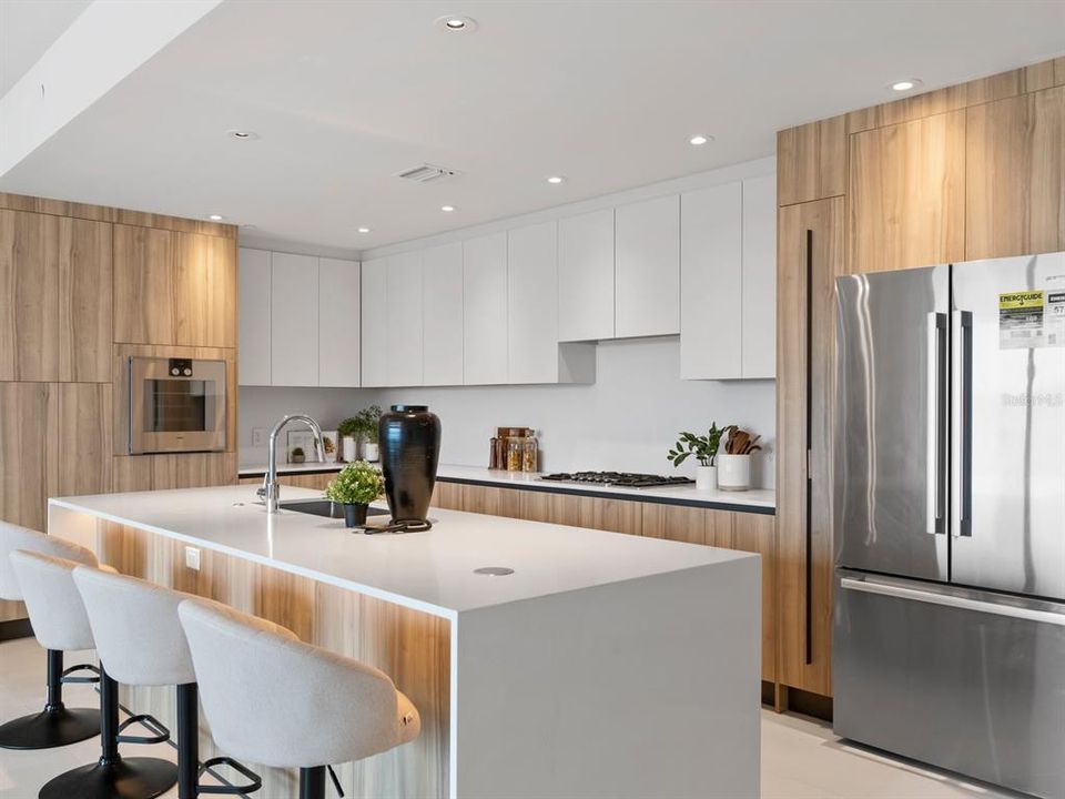 出租: $7,000 (3 贝兹, 3 浴室, 1884 平方英尺)