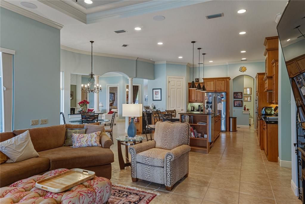 На продажу: $1,300,000 (3 спален, 4 ванн, 3808 Квадратных фут)