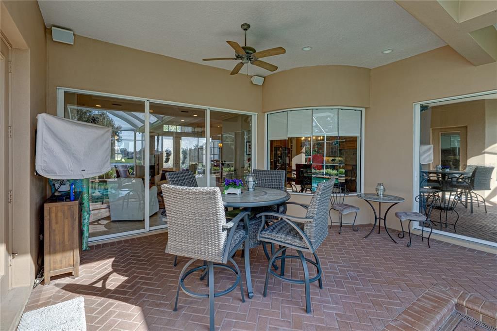 На продажу: $1,300,000 (3 спален, 4 ванн, 3808 Квадратных фут)