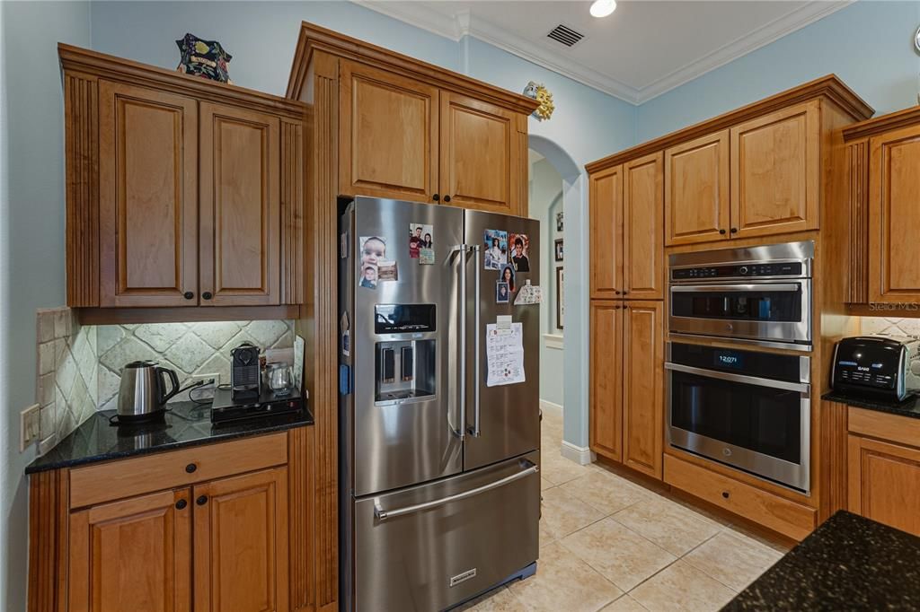 На продажу: $1,300,000 (3 спален, 4 ванн, 3808 Квадратных фут)