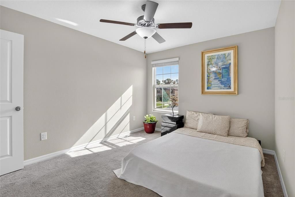 待售: $425,000 (4 贝兹, 2 浴室, 2635 平方英尺)