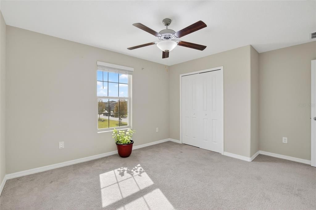 待售: $425,000 (4 贝兹, 2 浴室, 2635 平方英尺)