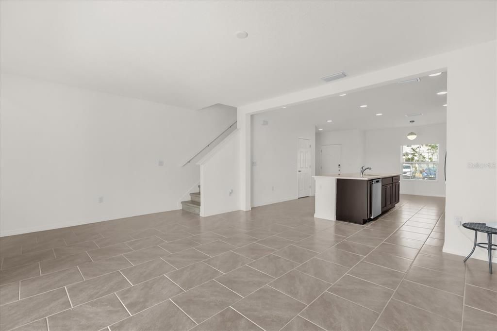 En Renta: $1,750 (3 camas, 2 baños, 1650 Pies cuadrados)