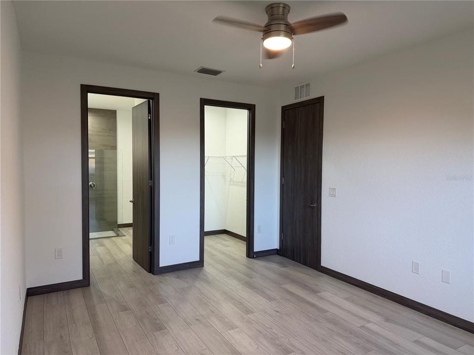 For Rent: $2,000 (3 beds, 2 baths, 1496 Square Feet)