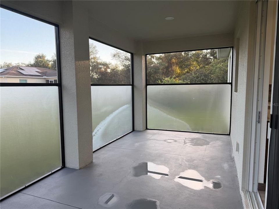 For Rent: $2,000 (3 beds, 2 baths, 1496 Square Feet)