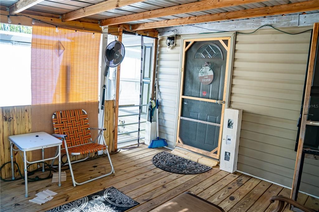 For Sale: $200,000 (3 beds, 2 baths, 1056 Square Feet)