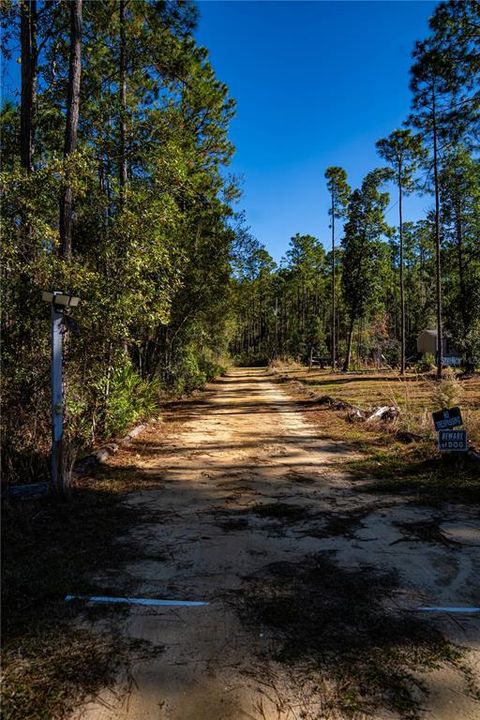 For Sale: $200,000 (3 beds, 2 baths, 1056 Square Feet)