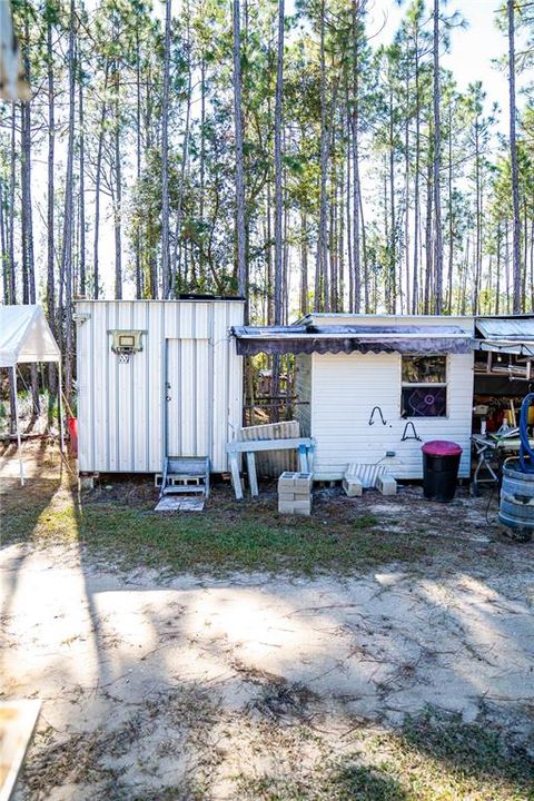 For Sale: $200,000 (3 beds, 2 baths, 1056 Square Feet)