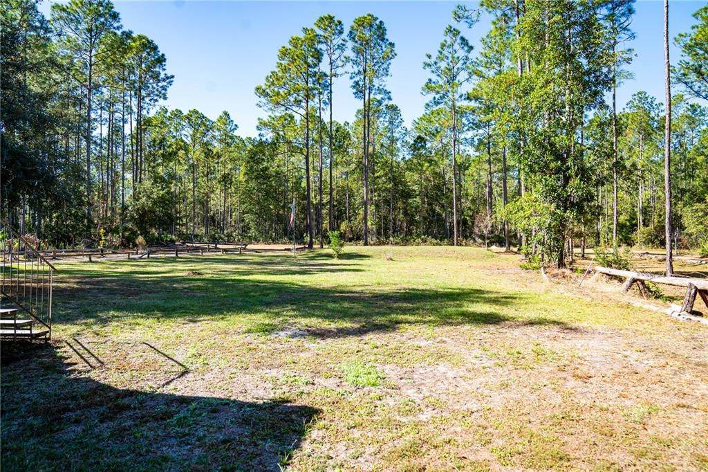 For Sale: $200,000 (3 beds, 2 baths, 1056 Square Feet)