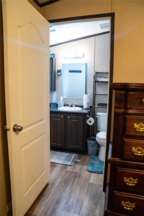 For Sale: $200,000 (3 beds, 2 baths, 1056 Square Feet)