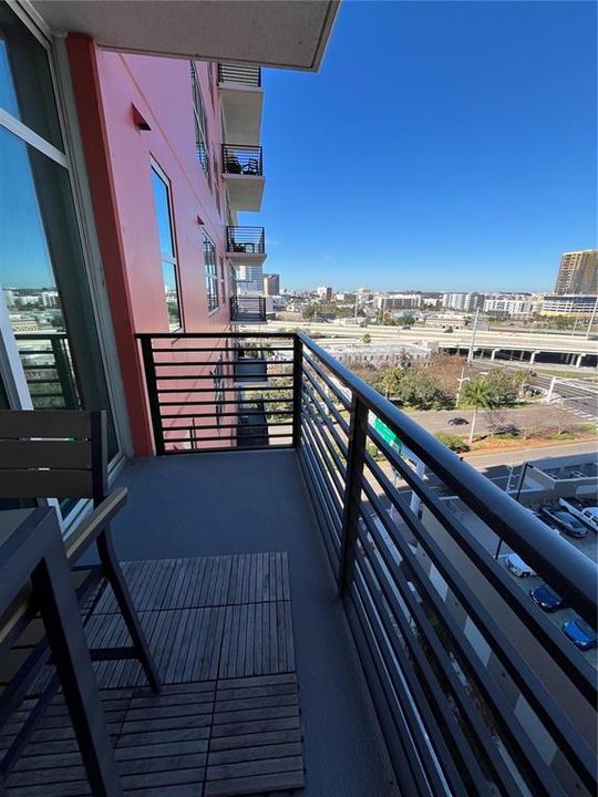 For Rent: $2,750 (2 beds, 1 baths, 1050 Square Feet)