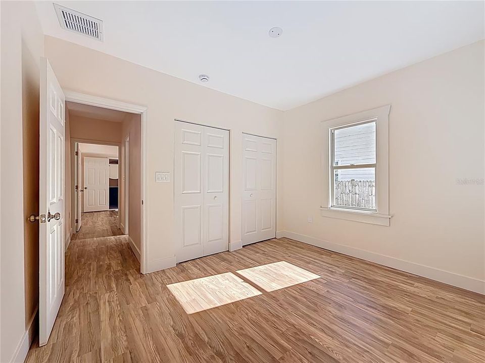 For Sale: $625,000 (2 beds, 2 baths, 1000 Square Feet)