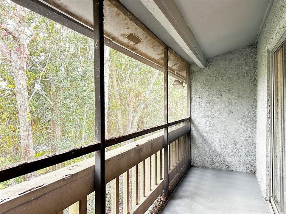 待售: $115,000 (2 贝兹, 2 浴室, 976 平方英尺)