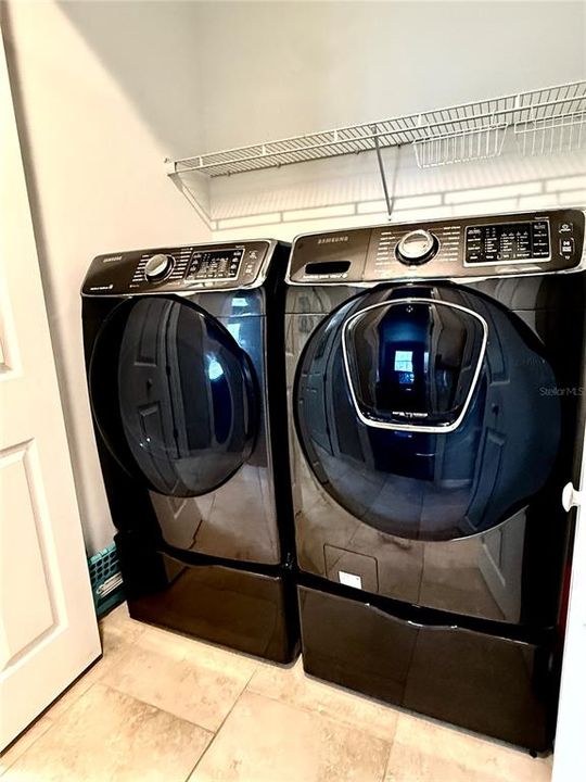 En Venta: $368,900 (3 camas, 2 baños, 1661 Pies cuadrados)