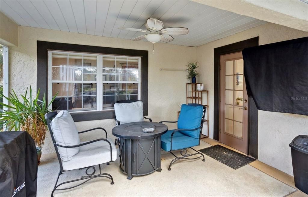 For Sale: $559,900 (3 beds, 2 baths, 2504 Square Feet)