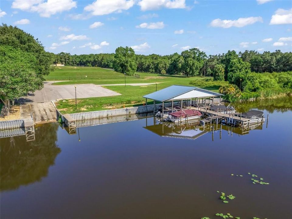 For Sale: $559,900 (3 beds, 2 baths, 2504 Square Feet)