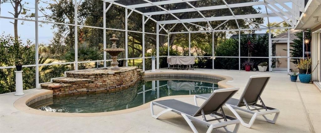 For Sale: $559,900 (3 beds, 2 baths, 2504 Square Feet)