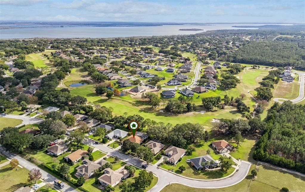 For Sale: $559,900 (3 beds, 2 baths, 2504 Square Feet)