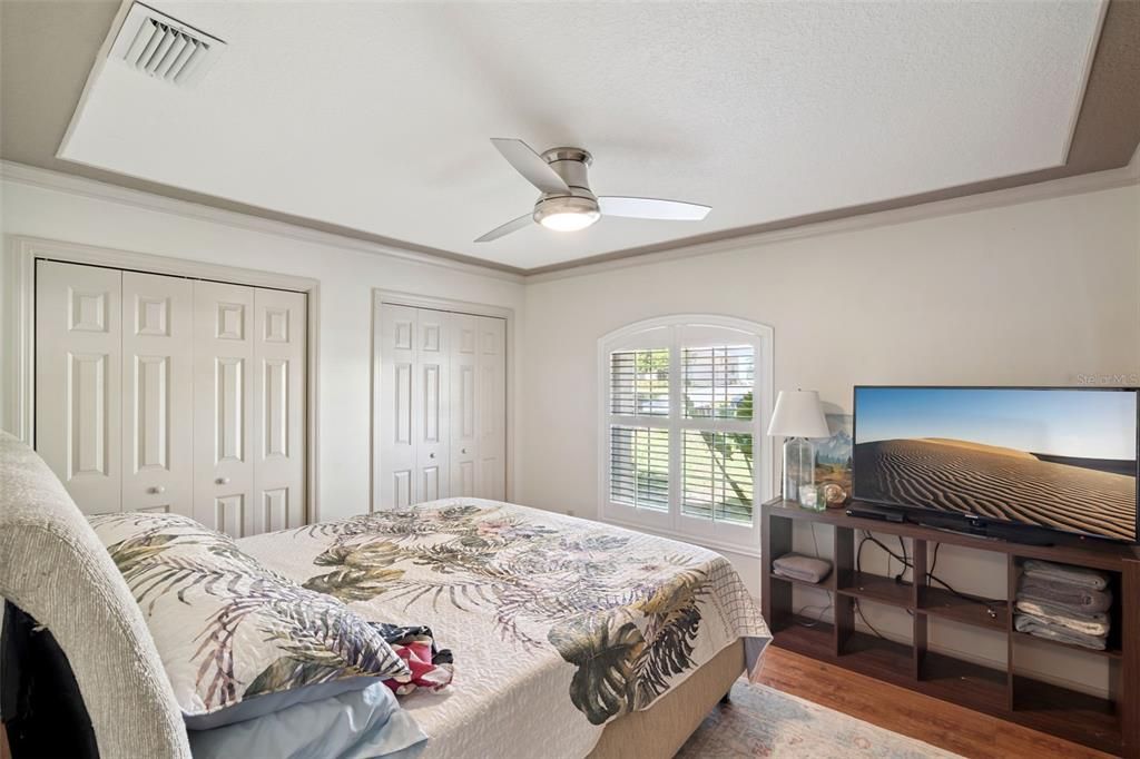 For Sale: $559,900 (3 beds, 2 baths, 2504 Square Feet)