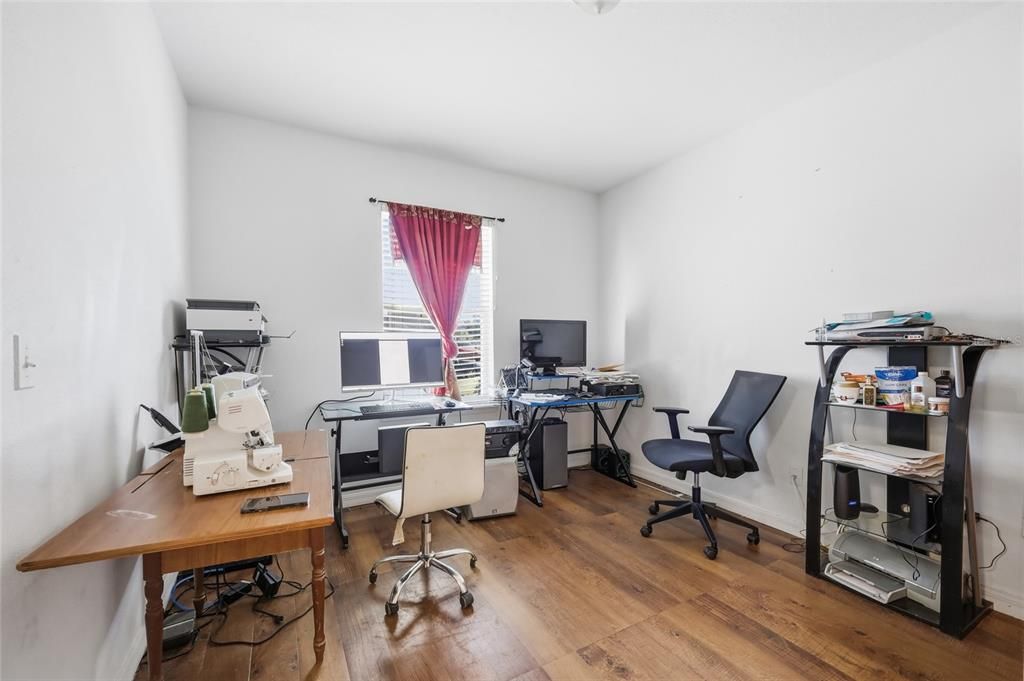 На продажу: $368,000 (4 спален, 2 ванн, 1549 Квадратных фут)