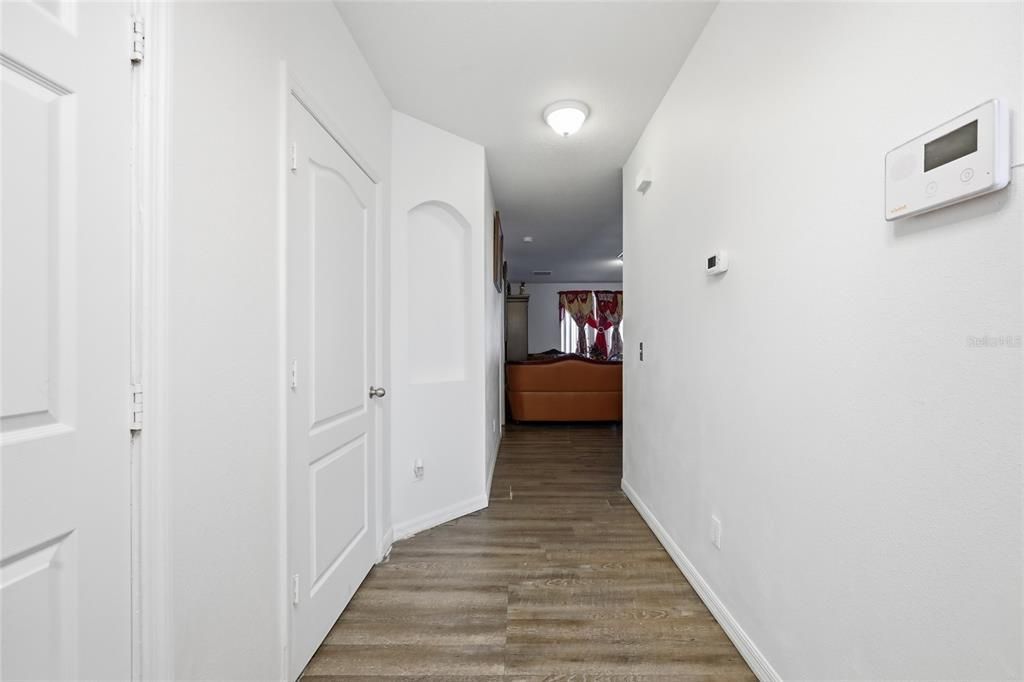 На продажу: $368,000 (4 спален, 2 ванн, 1549 Квадратных фут)