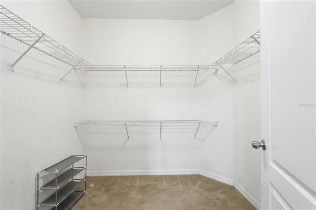 На продажу: $368,000 (4 спален, 2 ванн, 1549 Квадратных фут)