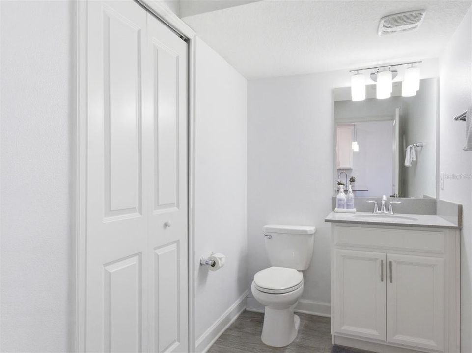 待售: $315,000 (3 贝兹, 2 浴室, 1828 平方英尺)