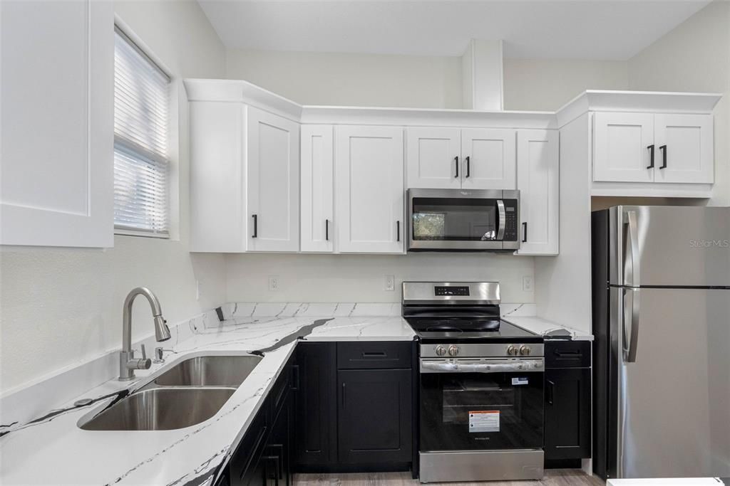 待售: $339,000 (2 贝兹, 2 浴室, 1200 平方英尺)