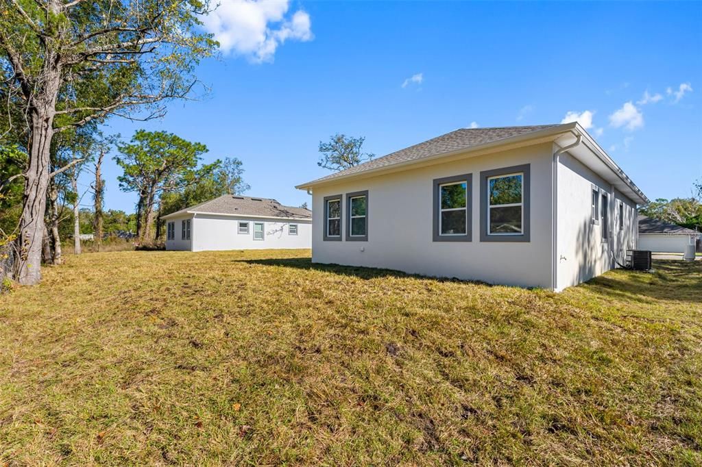 待售: $339,000 (2 贝兹, 2 浴室, 1200 平方英尺)