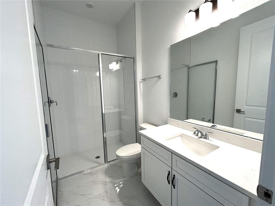 En Renta: $6,590 (5 camas, 3 baños, 3076 Pies cuadrados)