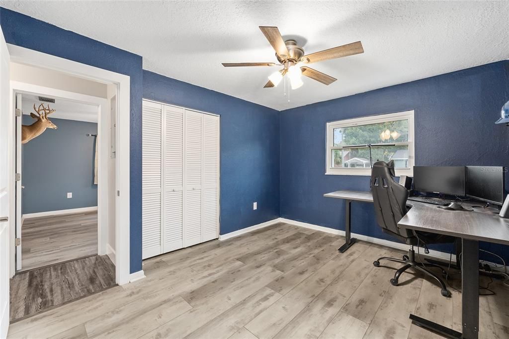 待售: $285,000 (3 贝兹, 2 浴室, 1288 平方英尺)