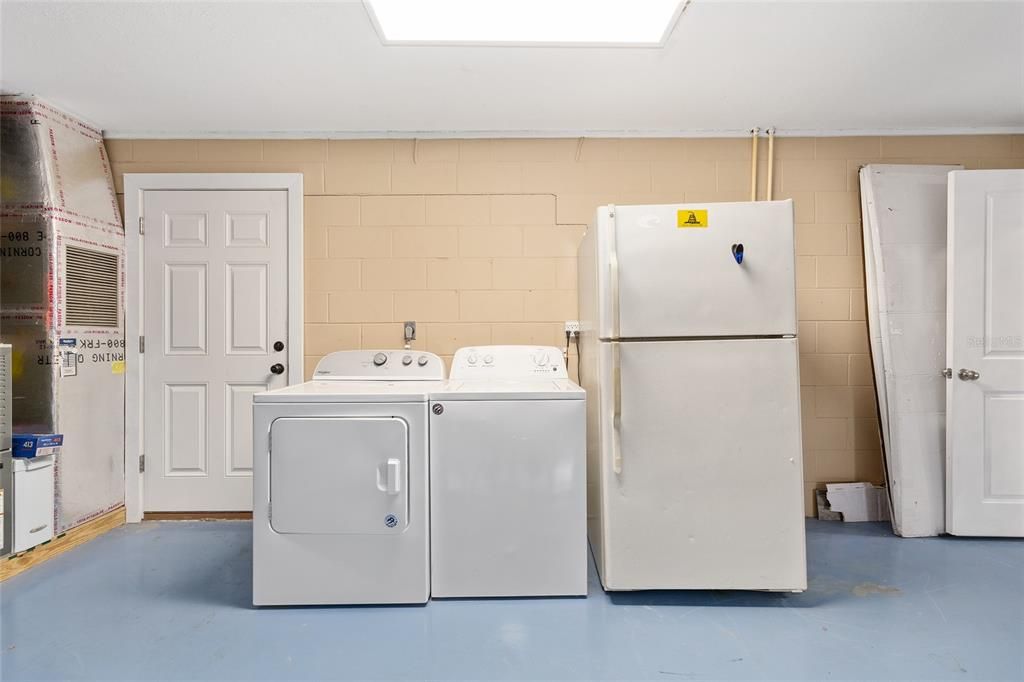 待售: $285,000 (3 贝兹, 2 浴室, 1288 平方英尺)