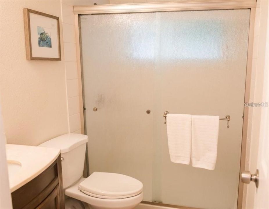 На продажу: $79,000 (2 спален, 1 ванн, 900 Квадратных фут)