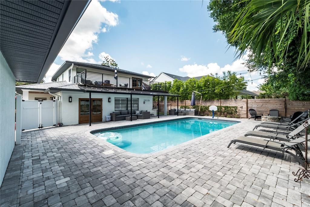 For Sale: $1,300,000 (4 beds, 4 baths, 2540 Square Feet)