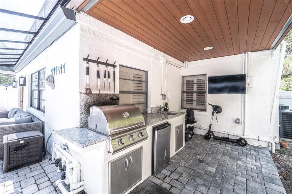 For Sale: $1,300,000 (4 beds, 4 baths, 2540 Square Feet)