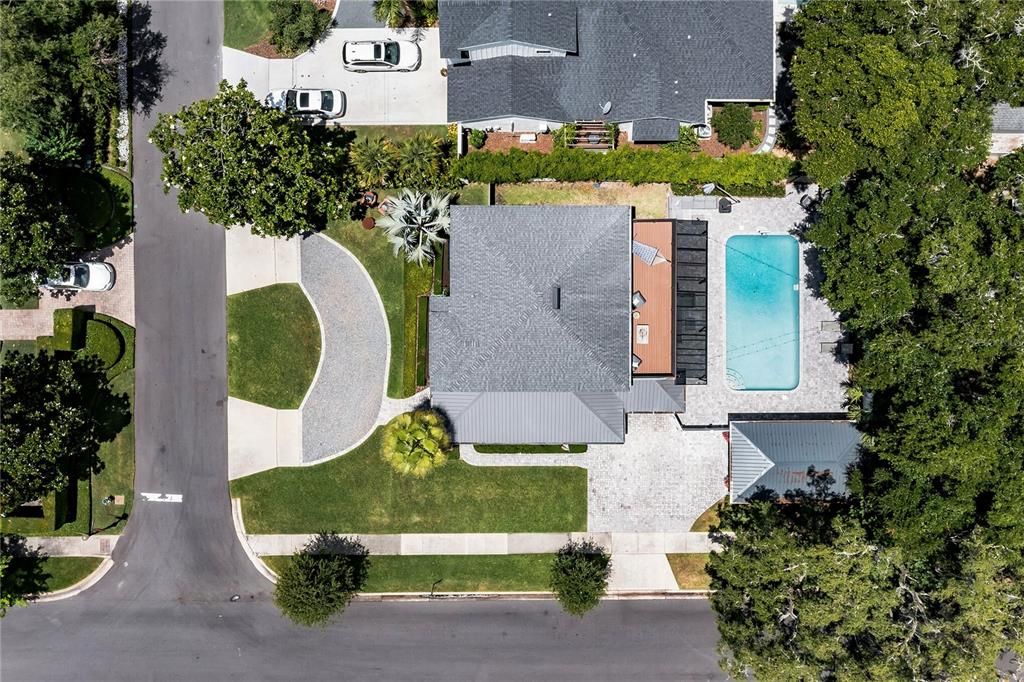 For Sale: $1,300,000 (4 beds, 4 baths, 2540 Square Feet)