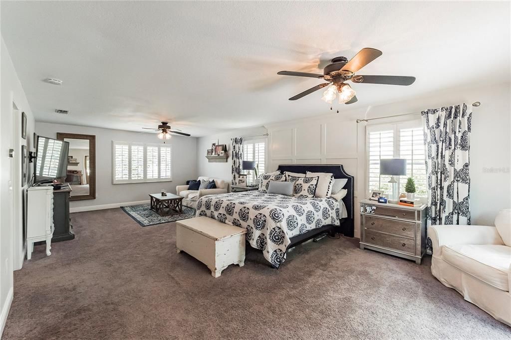 For Sale: $1,300,000 (4 beds, 4 baths, 2540 Square Feet)