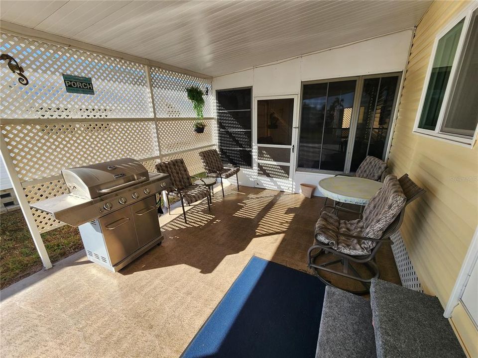 待售: $184,500 (2 贝兹, 2 浴室, 996 平方英尺)