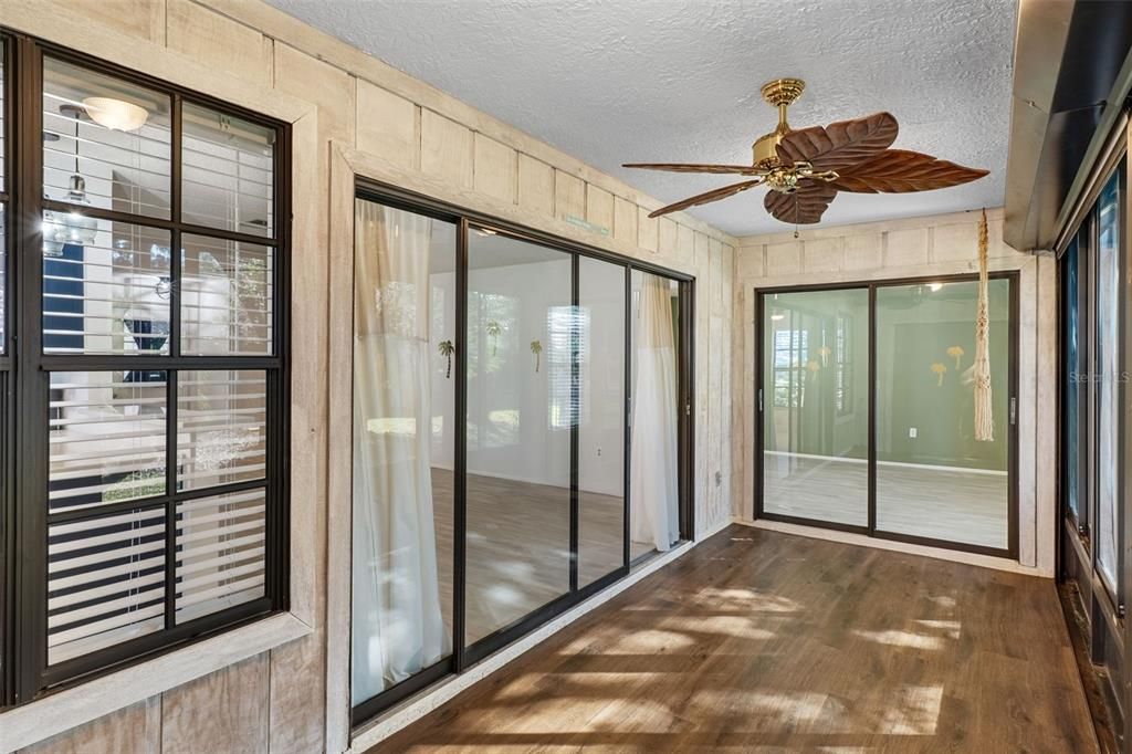 For Sale: $220,000 (2 beds, 2 baths, 1197 Square Feet)