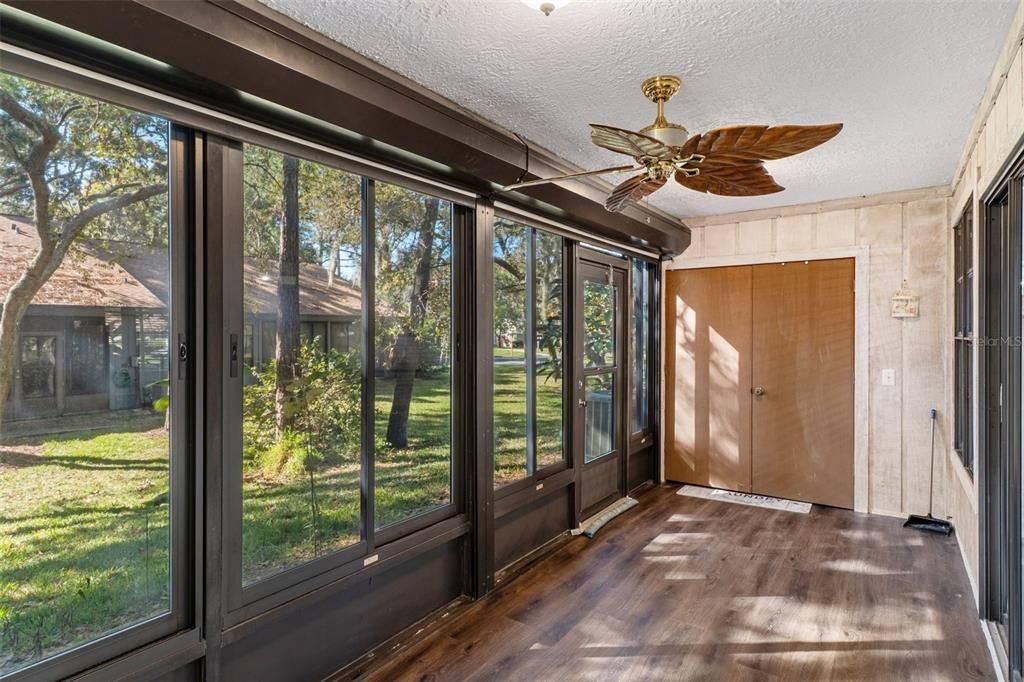 For Sale: $220,000 (2 beds, 2 baths, 1197 Square Feet)